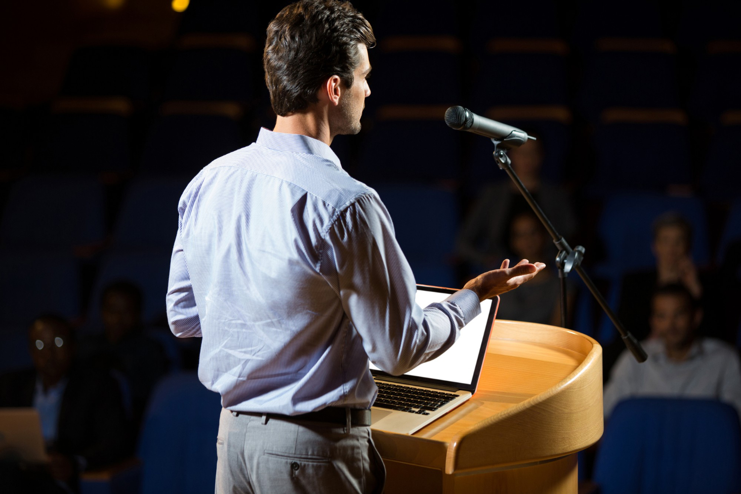 Cum să construiești un discurs motivational